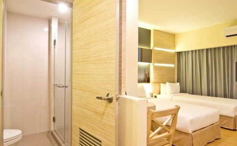 Sunshine One Pattaya Exterior foto