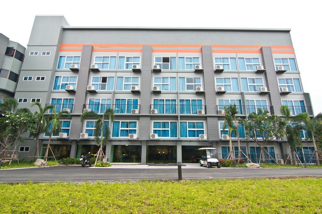 Sunshine One Pattaya Exterior foto